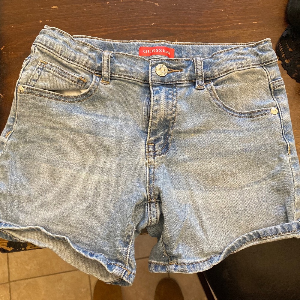 Girl shorts Guess